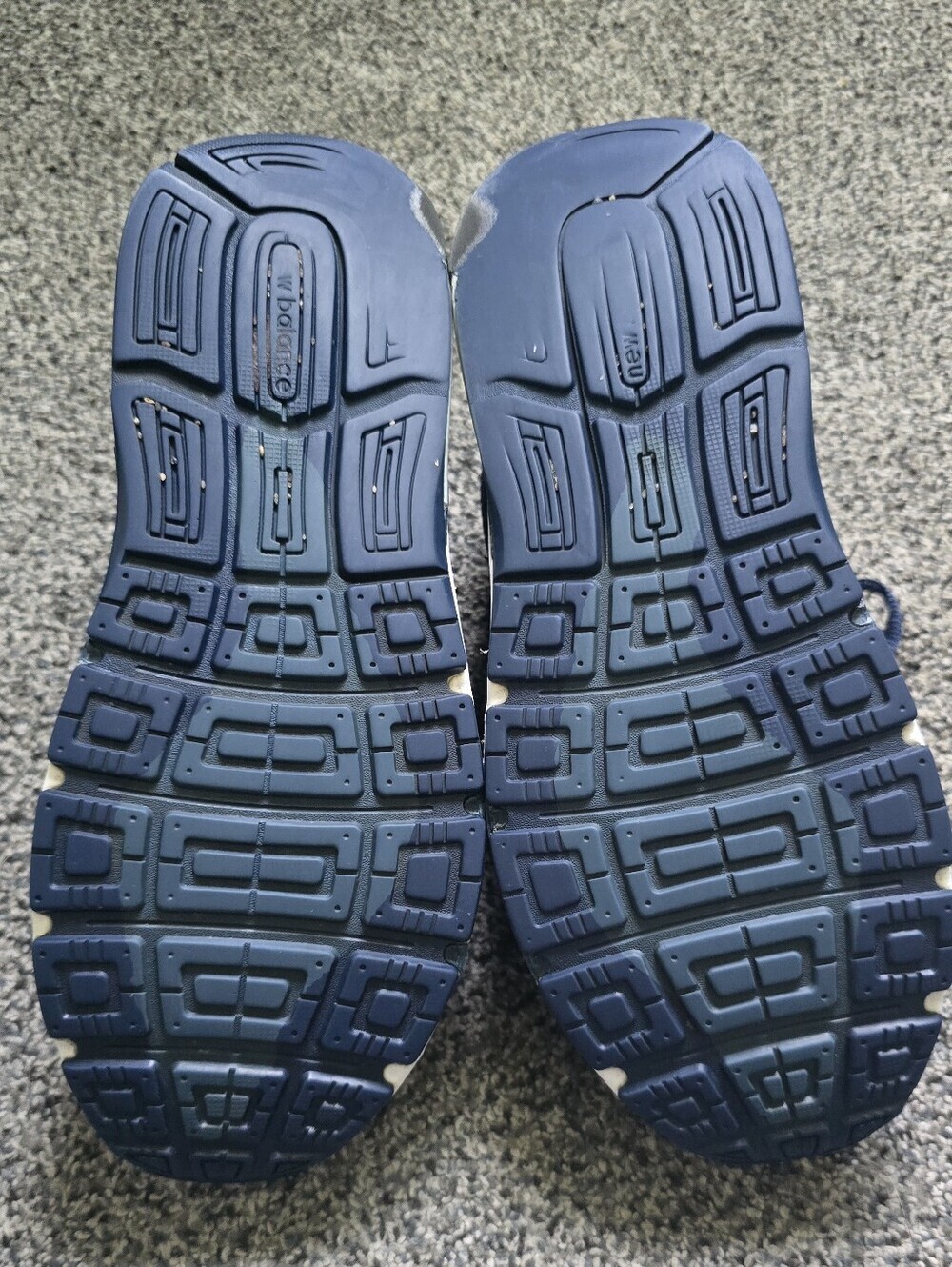 New Balance 1540v3 Motion Control Running Shoes – Indigo / Blue & white Size 8.5 - Picture 2 of 10